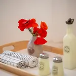 Amouage بيت للعطل